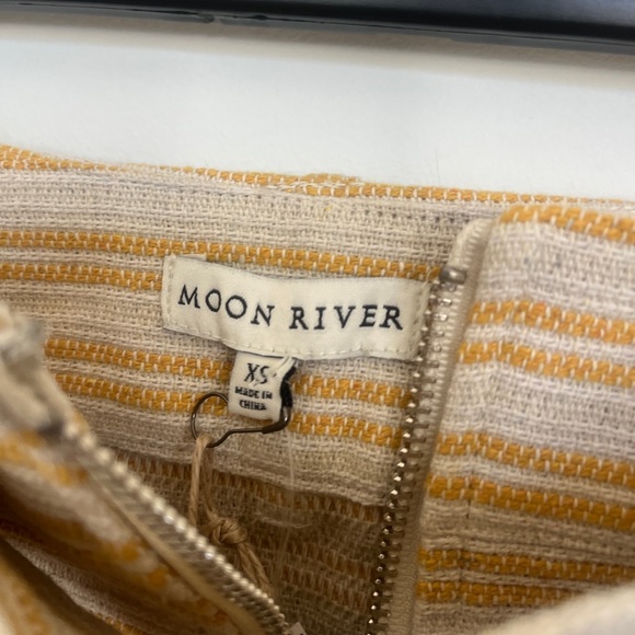 Moon River Skirt - Picture 2 of 3